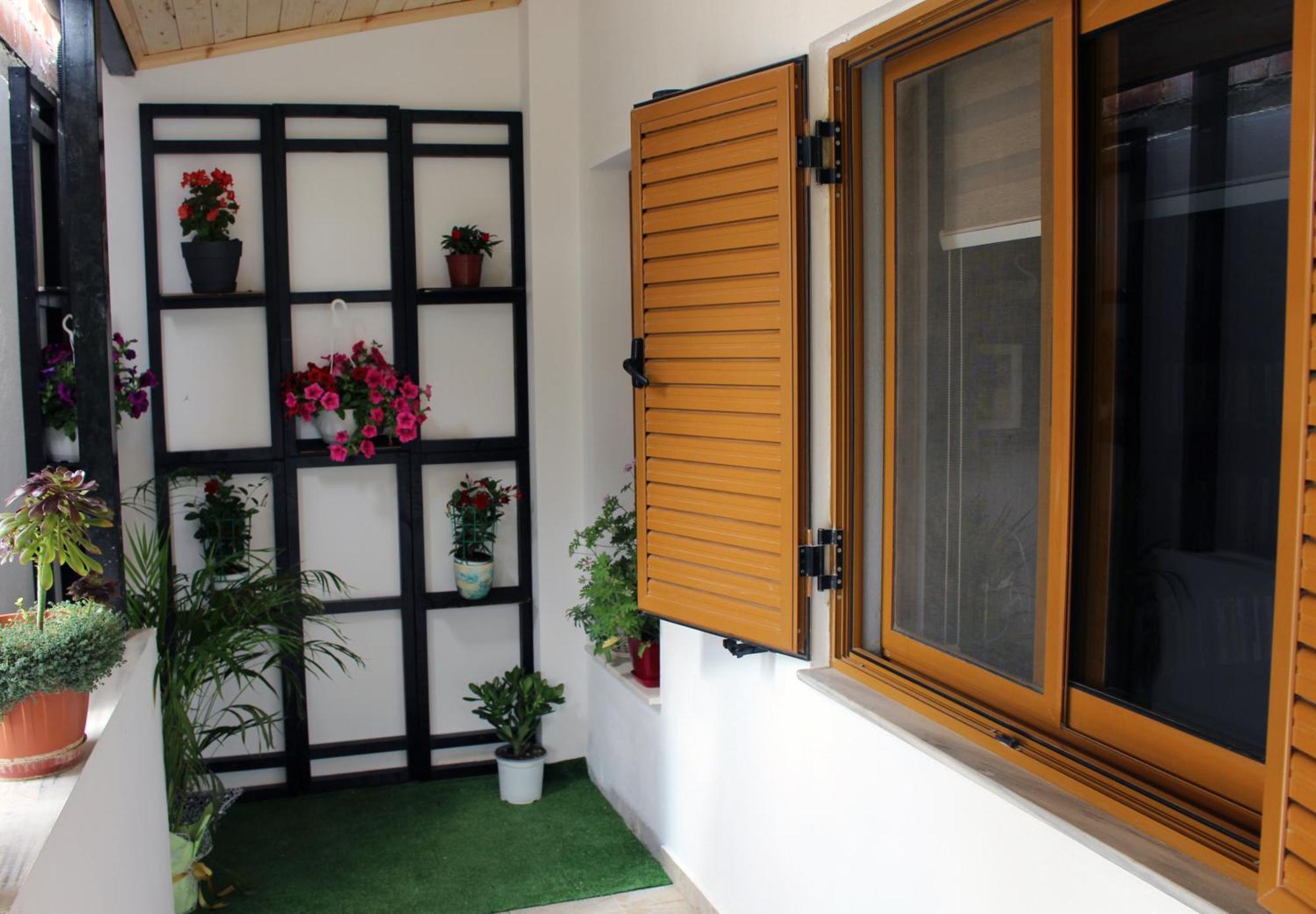 Guest House Amades Gjirokaster Bagian luar foto