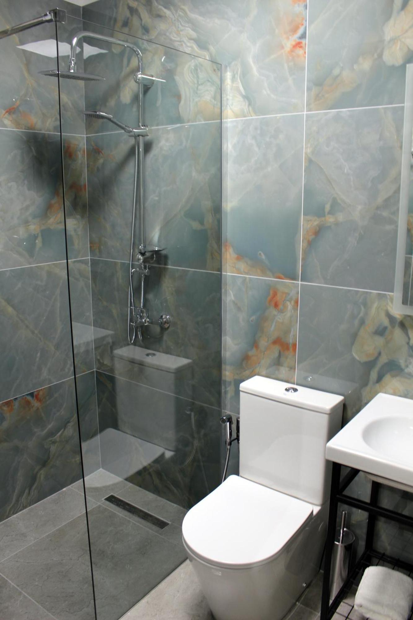 Guest House Amades Gjirokaster Bagian luar foto